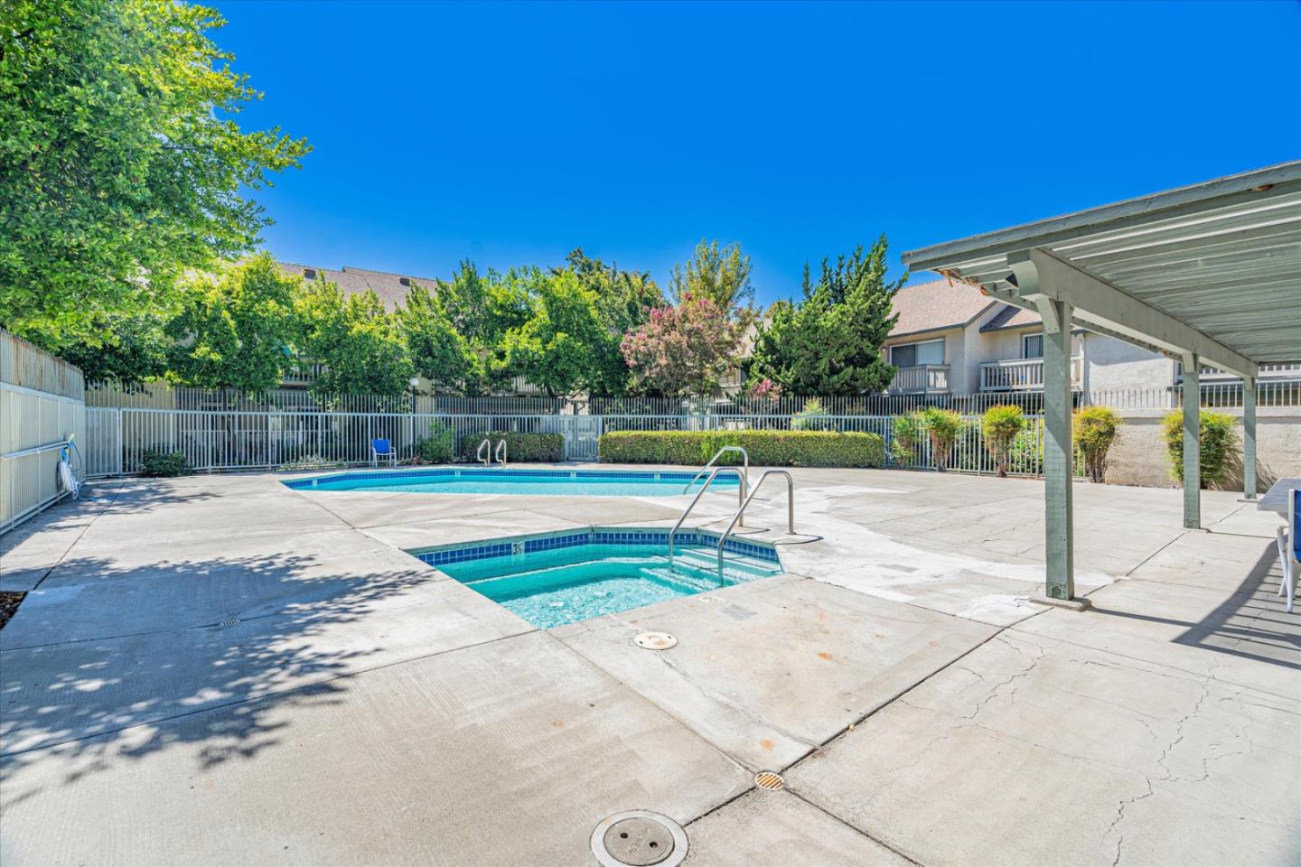 Detail Gallery Image 27 of 32 For 1071 Summerain Ct, San Jose,  CA 95122 - 2 Beds | 2/1 Baths