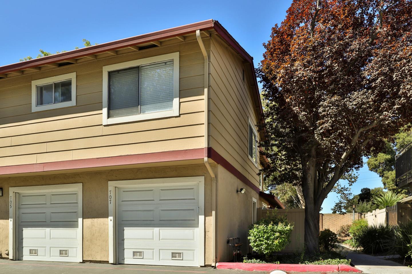 Detail Gallery Image 1 of 31 For 705 Whitewater Ct, San Jose,  CA 95133 - 2 Beds | 1/1 Baths