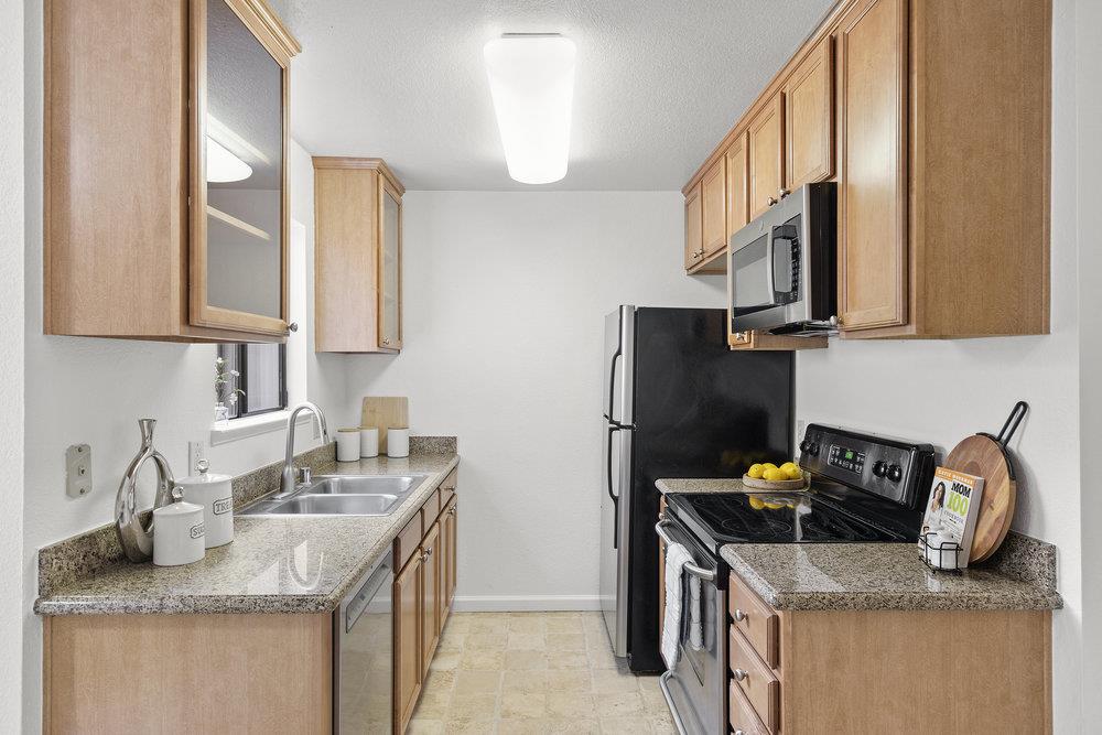 Detail Gallery Image 8 of 49 For 2250 Monroe St #394,  Santa Clara,  CA 95050 - 2 Beds | 2 Baths