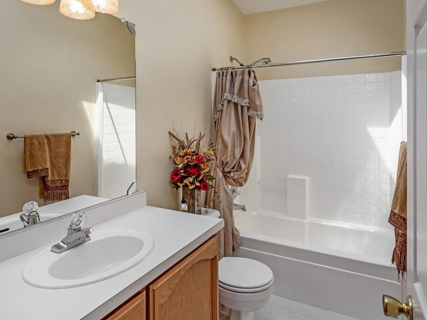 Detail Gallery Image 17 of 27 For 1220 Tasman Dr #113,  Sunnyvale,  CA 94089 - 3 Beds | 2 Baths