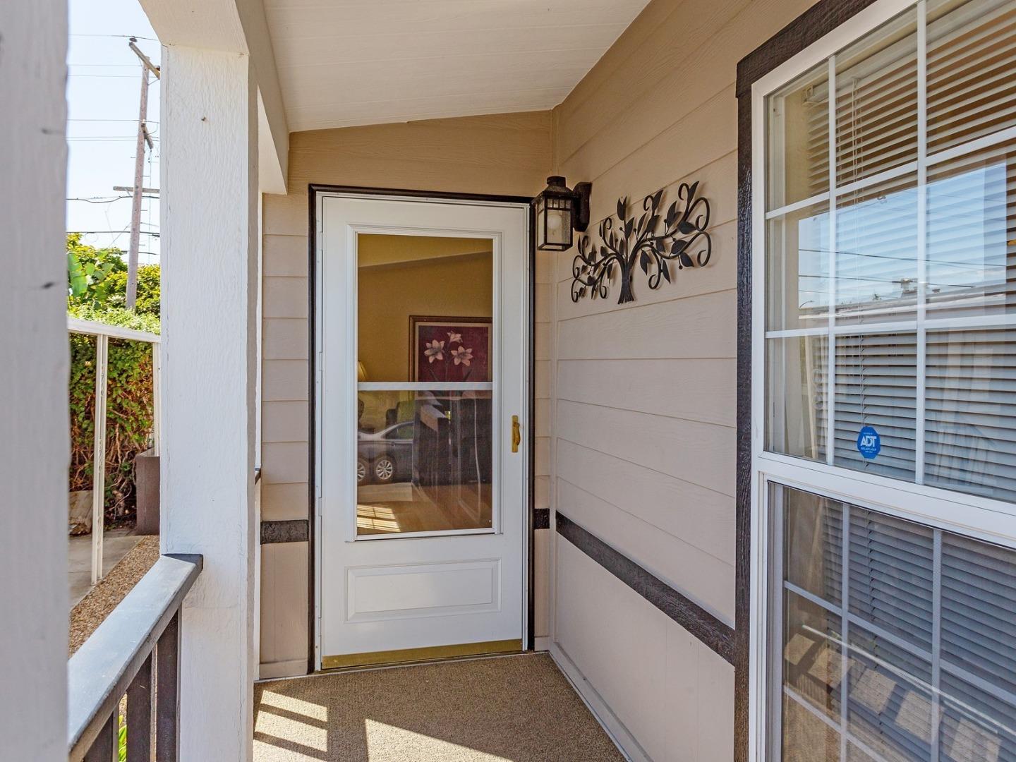 Detail Gallery Image 3 of 27 For 1220 Tasman Dr #113,  Sunnyvale,  CA 94089 - 3 Beds | 2 Baths