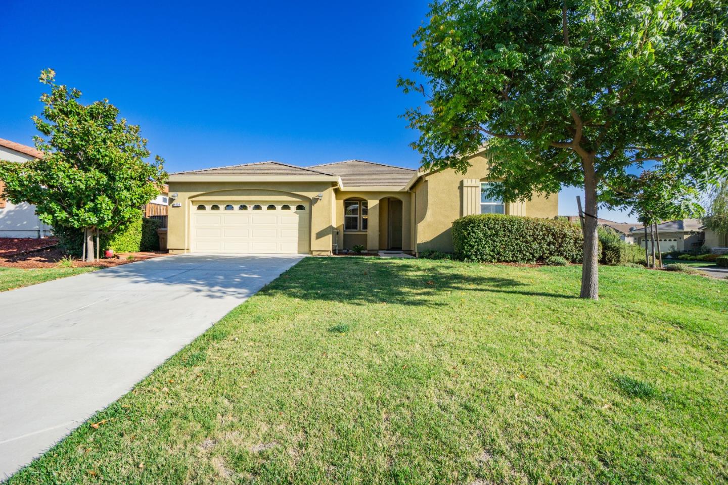 Detail Gallery Image 1 of 46 For 4634 Durness Ct, Antioch,  CA 94531 - 4 Beds | 2/1 Baths