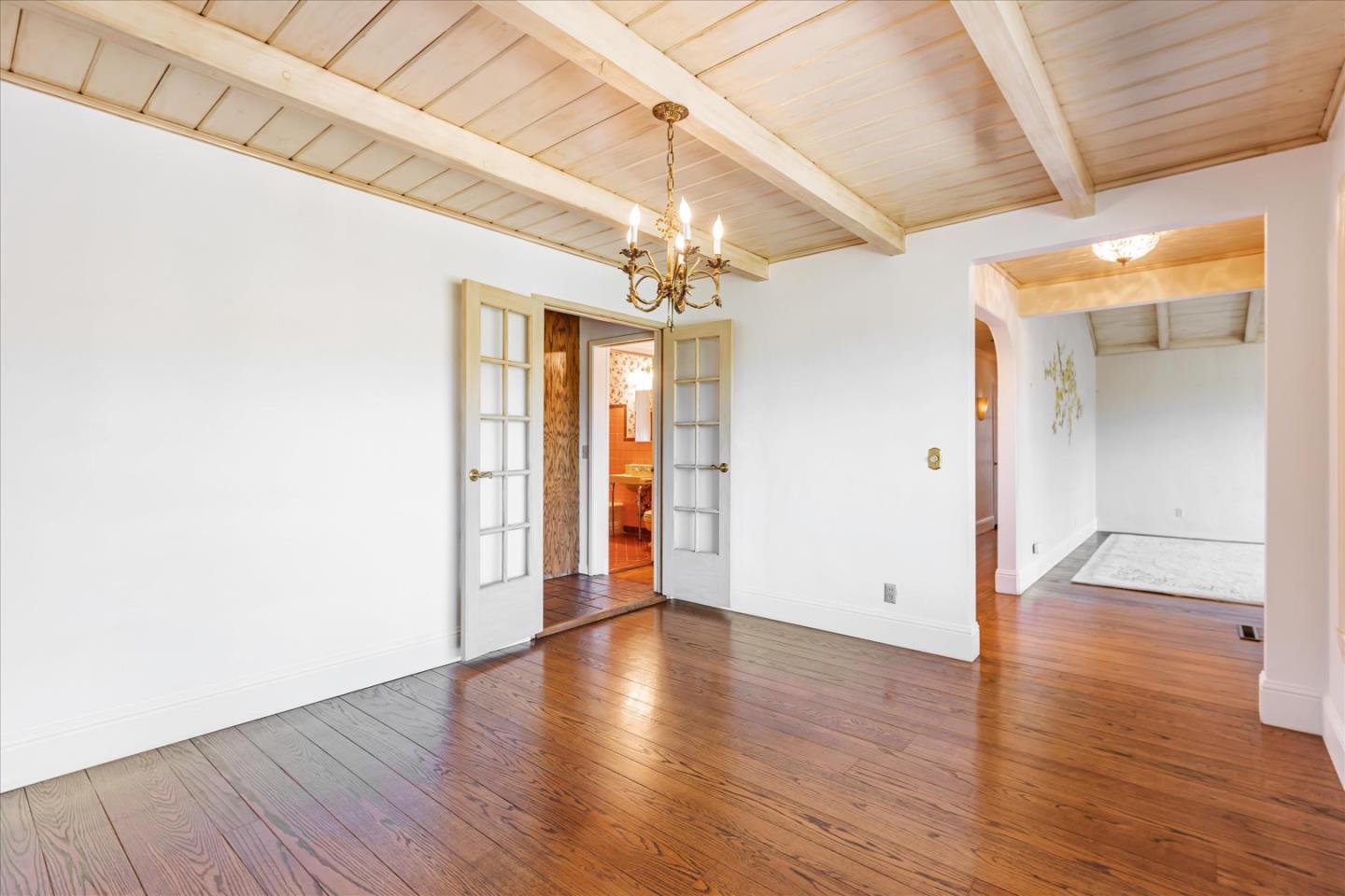 5824 Arboretum Drive, Los Altos, California 94024, 2 Bedrooms Bedrooms, ,2 BathroomsBathrooms,Residential,For Sale,5824 Arboretum Drive,ML81976781