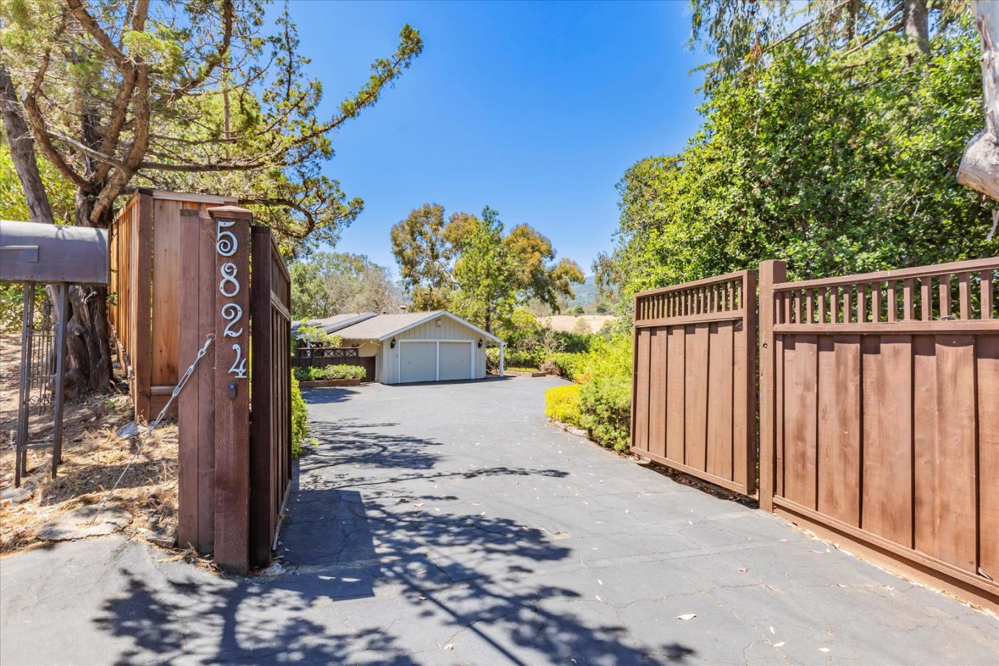 5824 Arboretum Drive, Los Altos, California 94024, 2 Bedrooms Bedrooms, ,2 BathroomsBathrooms,Residential,For Sale,5824 Arboretum Drive,ML81976781