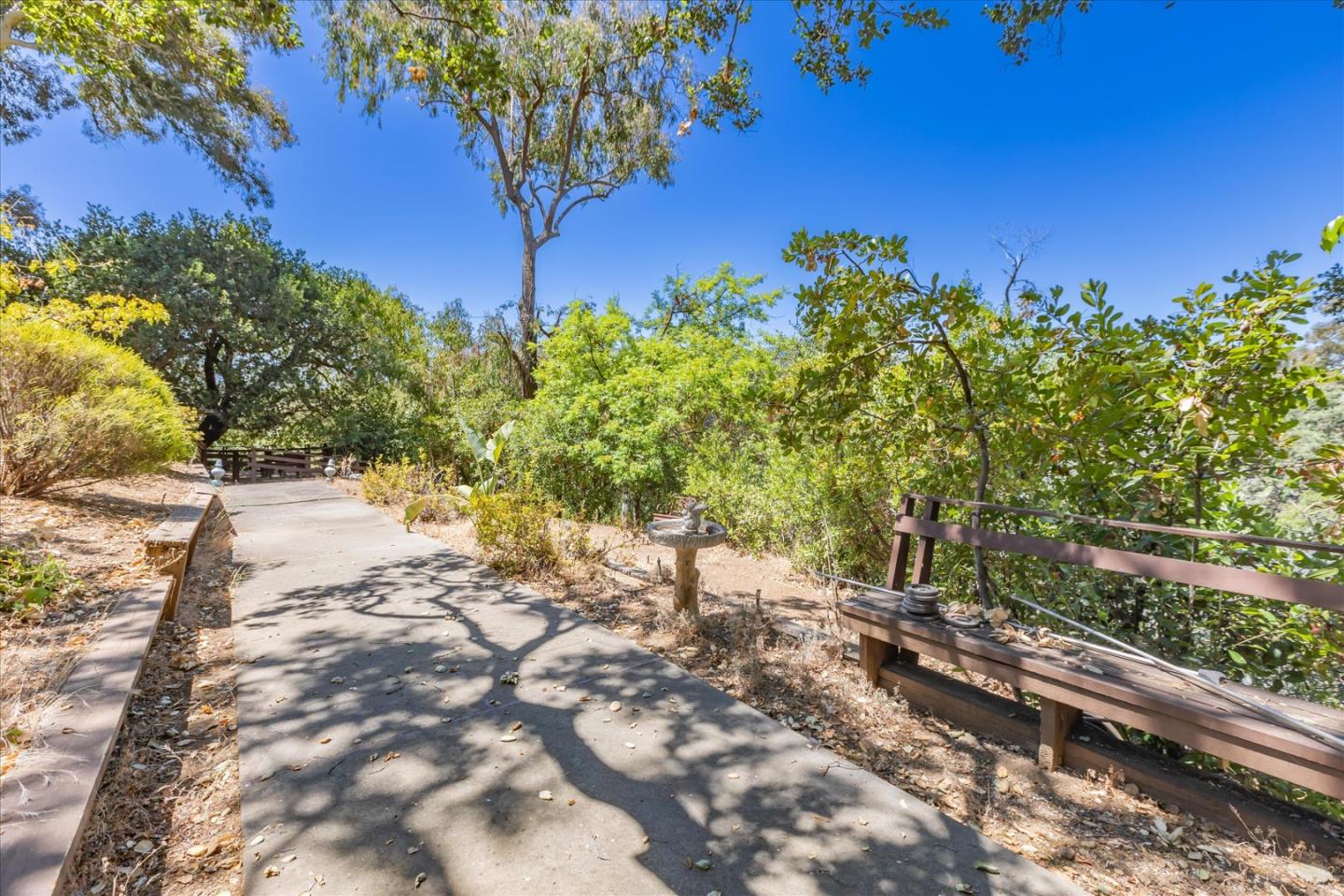 Detail Gallery Image 40 of 69 For 5824 Arboretum Dr, Los Altos,  CA 94024 - 2 Beds | 2 Baths