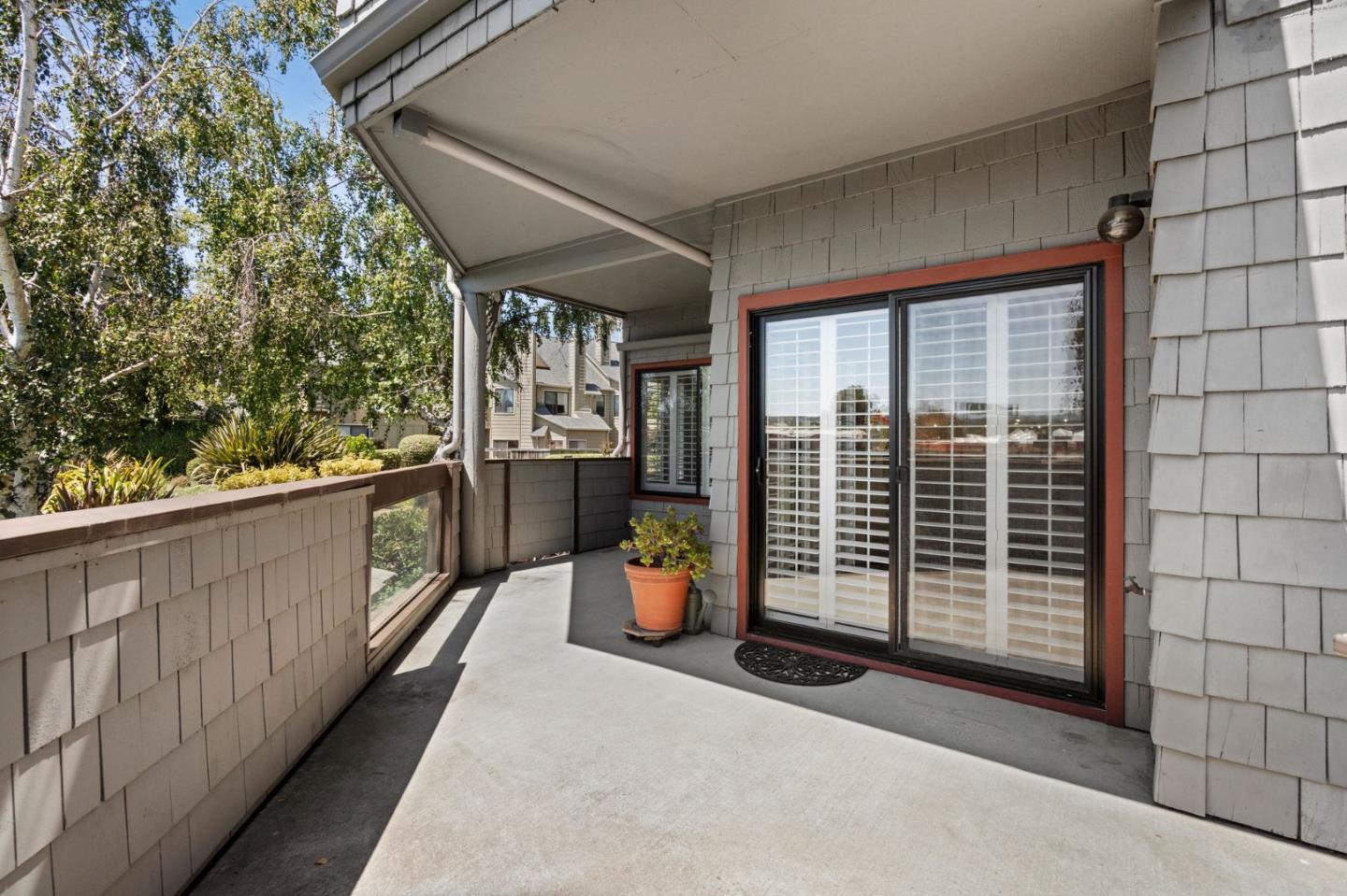 Detail Gallery Image 13 of 51 For 1156 Shoreline Dr, San Mateo,  CA 94404 - 3 Beds | 2 Baths