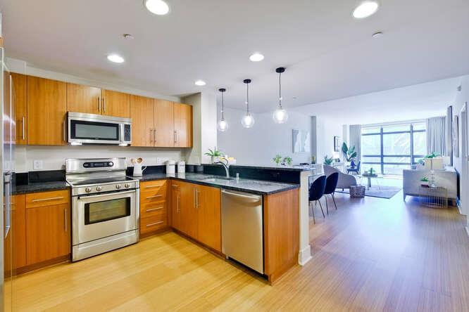 Detail Gallery Image 21 of 94 For 88 E San Fernando St #303,  San Jose,  CA 95113 - 2 Beds | 1/1 Baths