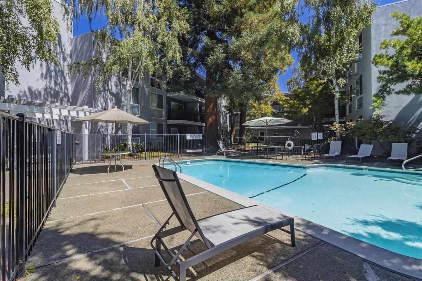 Detail Gallery Image 27 of 34 For 181 Del Medio Ave #211,  Mountain View,  CA 94040 - 0 Beds | 1 Baths