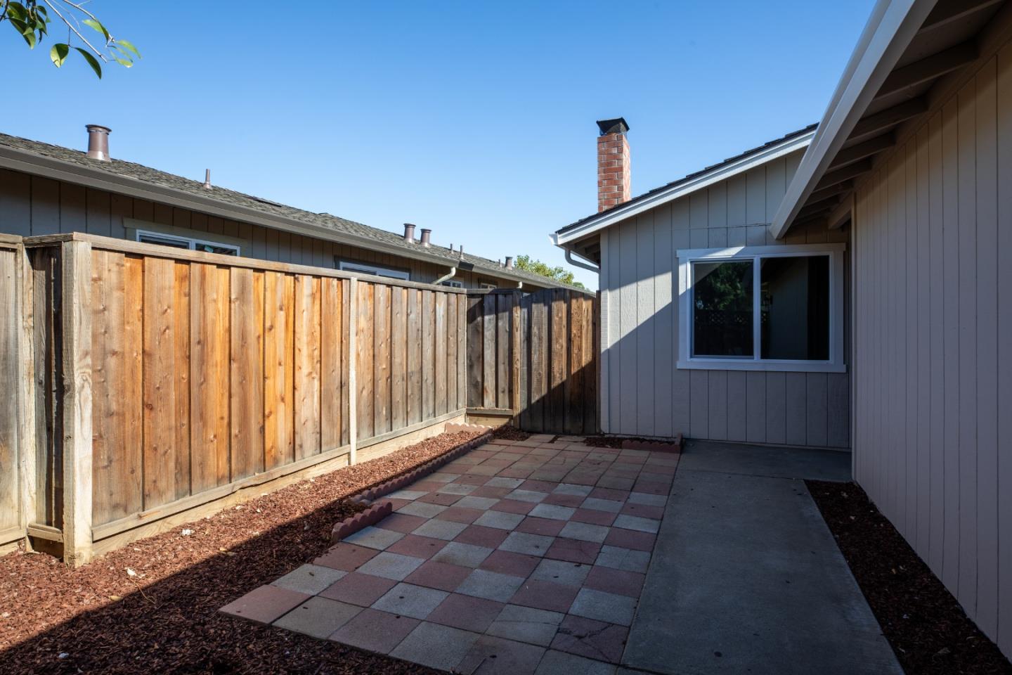 Detail Gallery Image 3 of 21 For 71 Liman Ave, Gilroy,  CA 95020 - 4 Beds | 2 Baths