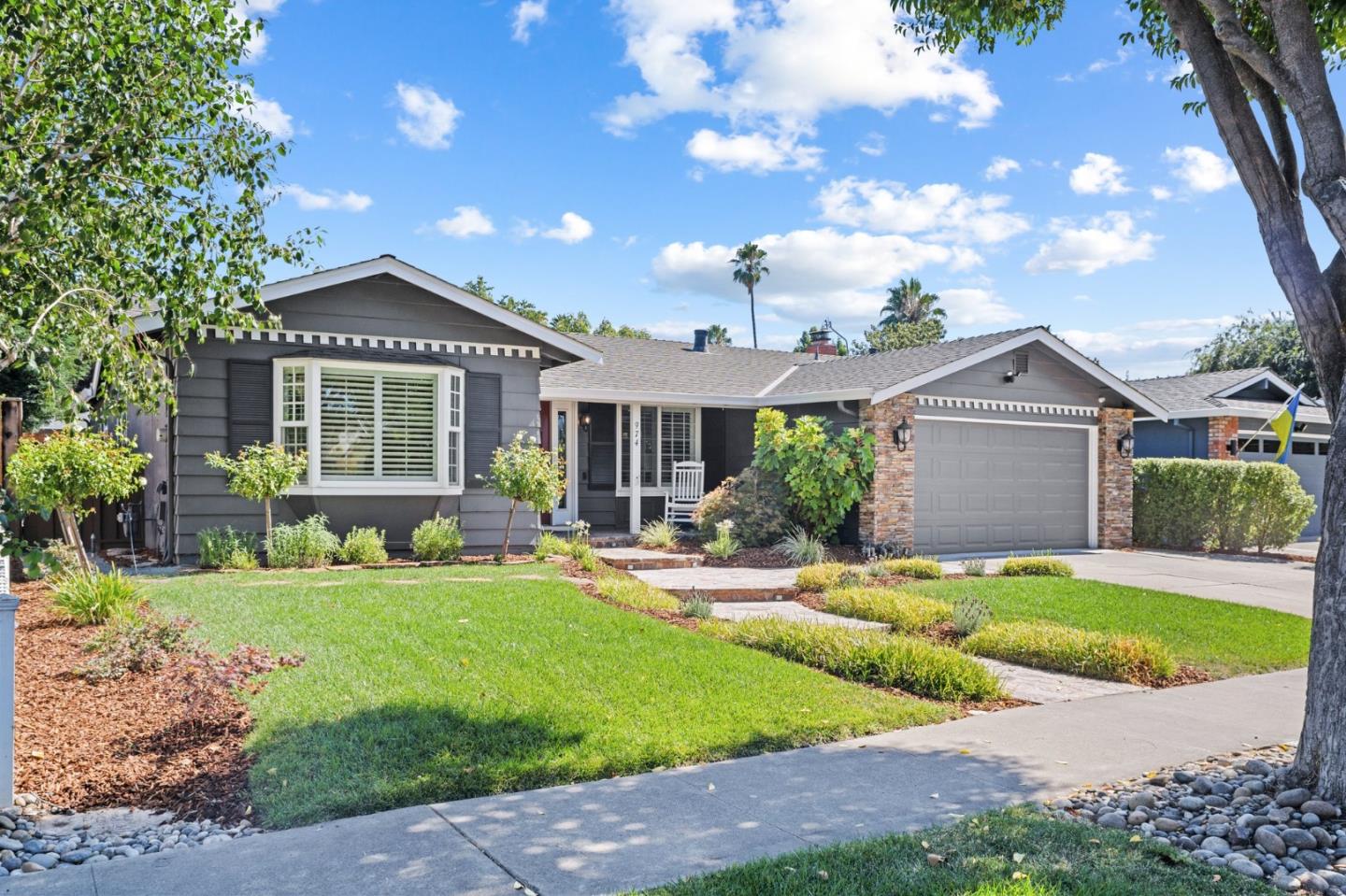 Detail Gallery Image 1 of 1 For 974 Edenbury Ln, San Jose,  CA 95136 - 4 Beds | 2 Baths