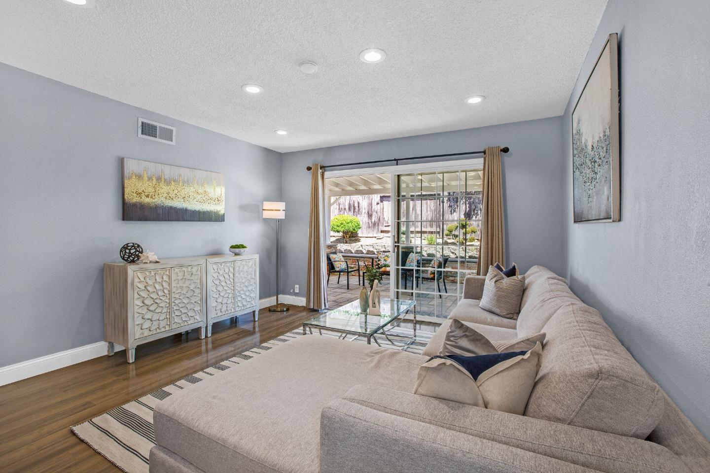 Detail Gallery Image 21 of 41 For 656 Youngs Ct, San Jose,  CA 95127 - 3 Beds | 2 Baths