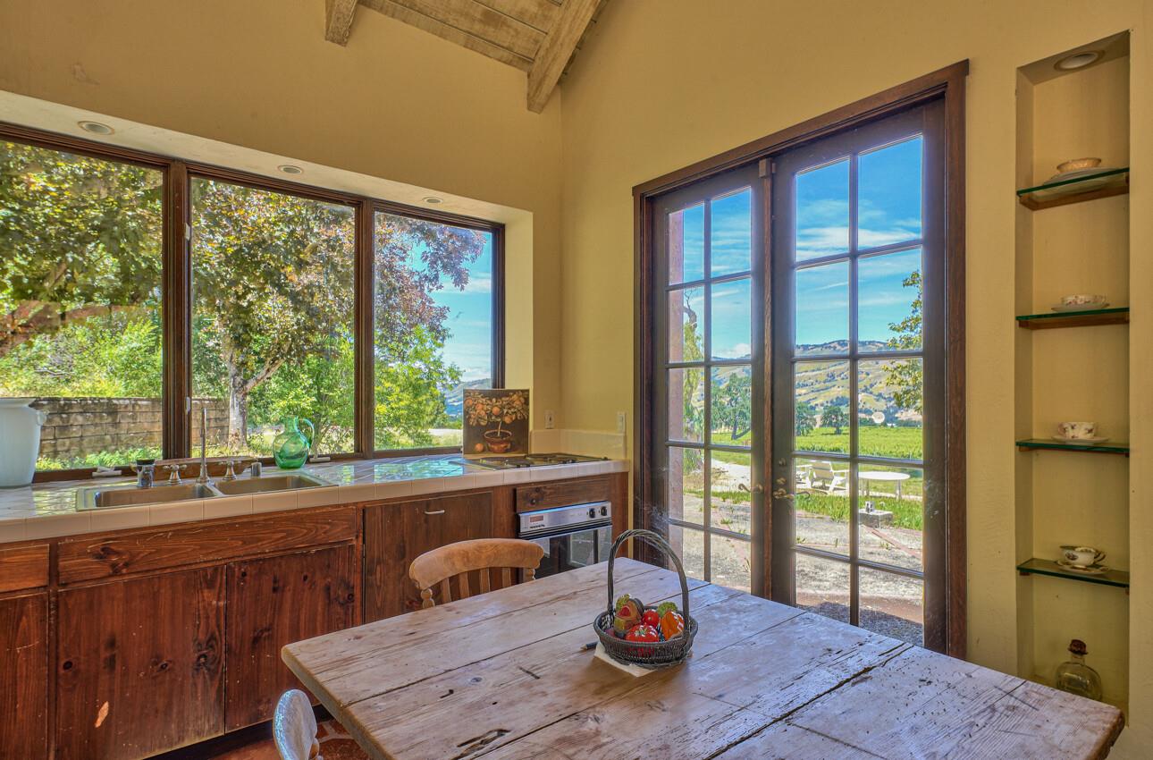 Detail Gallery Image 15 of 64 For 18820 Cachagua Rd, Carmel Valley,  CA 93924 - 7 Beds | 6/1 Baths