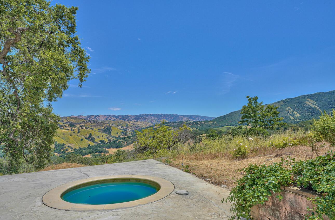 Detail Gallery Image 35 of 64 For 18820 Cachagua Rd, Carmel Valley,  CA 93924 - 7 Beds | 6/1 Baths