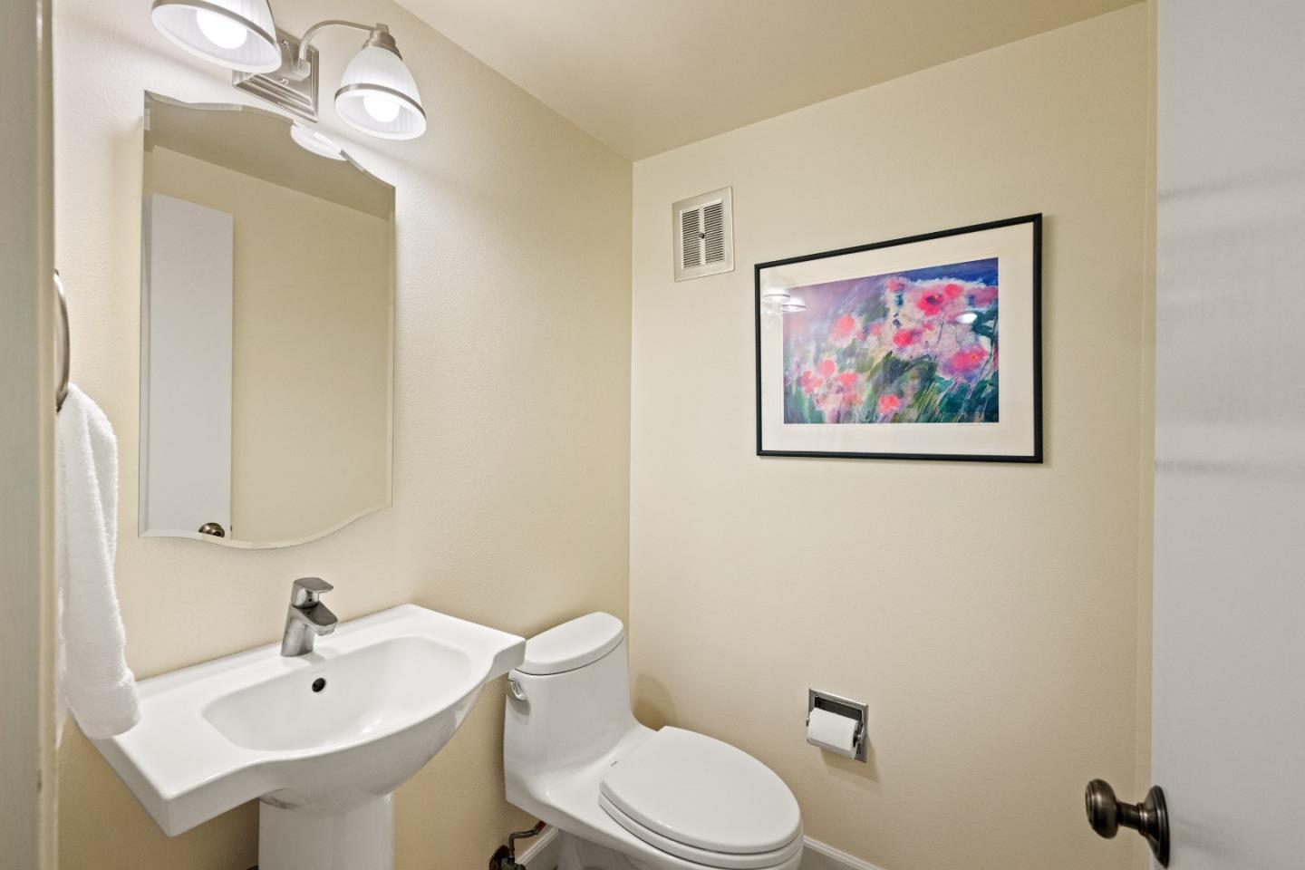 Detail Gallery Image 26 of 35 For 902 Maple St, Pacific Grove,  CA 93950 - 3 Beds | 2/1 Baths