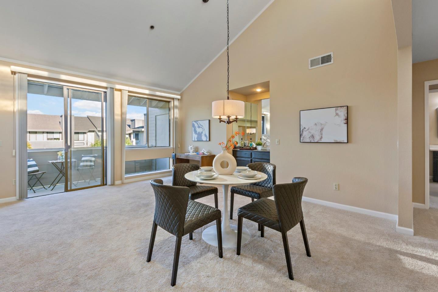 Detail Gallery Image 8 of 35 For 22330 Homestead Rd #313,  Cupertino,  CA 95014 - 2 Beds | 2 Baths