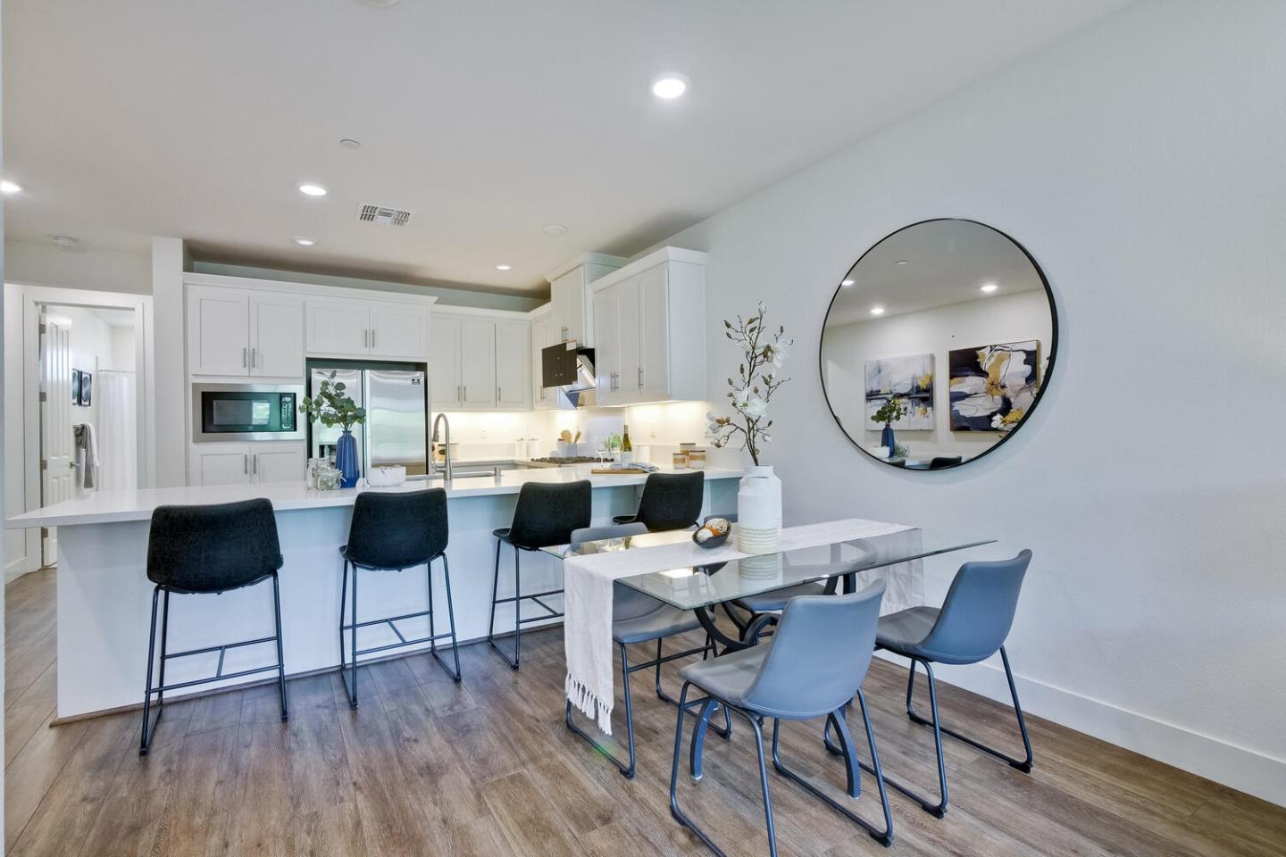 Detail Gallery Image 21 of 48 For 766 Amalfi Loop, Milpitas,  CA 95035 - 3 Beds | 3/1 Baths