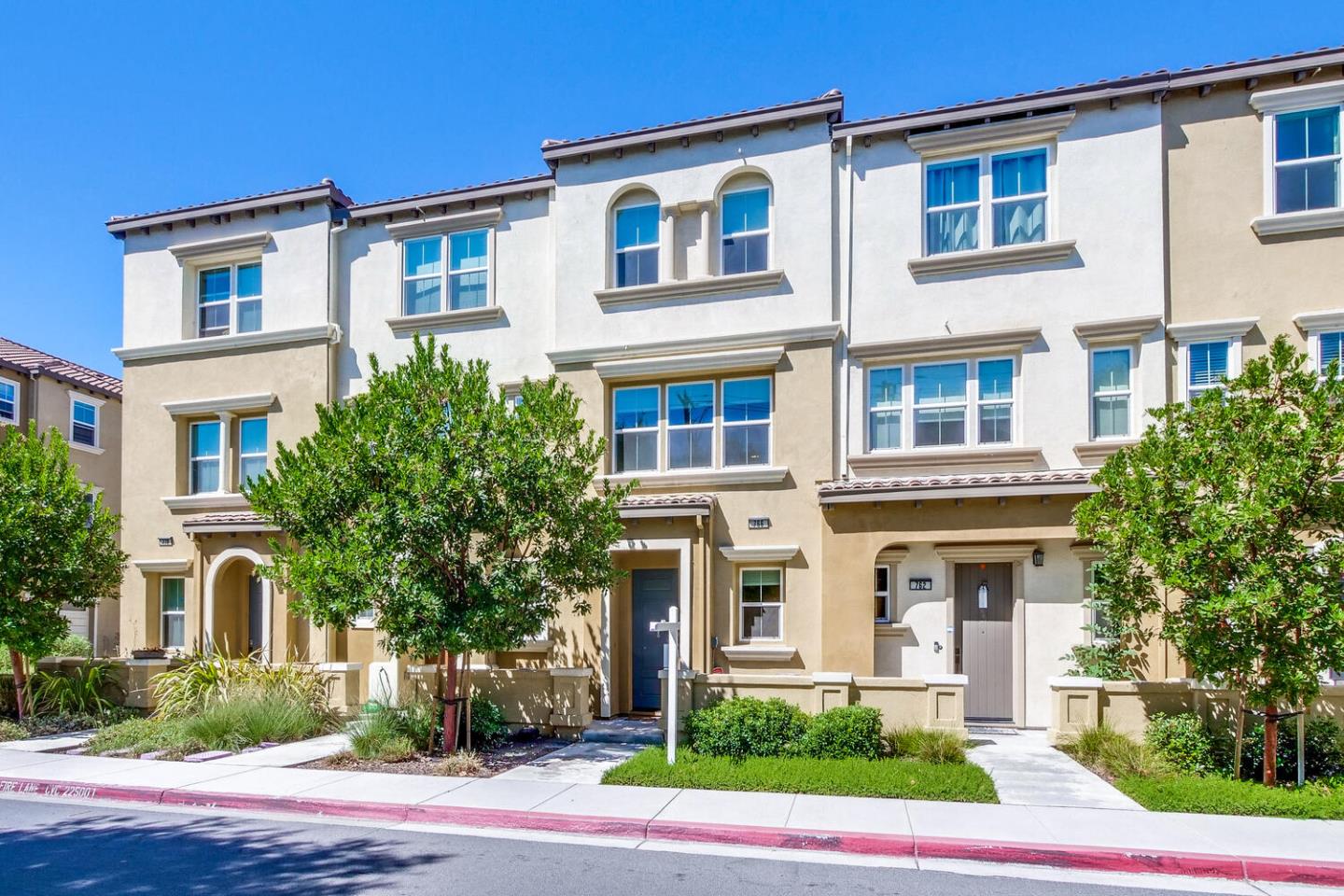 Detail Gallery Image 3 of 48 For 766 Amalfi Loop, Milpitas,  CA 95035 - 3 Beds | 3/1 Baths