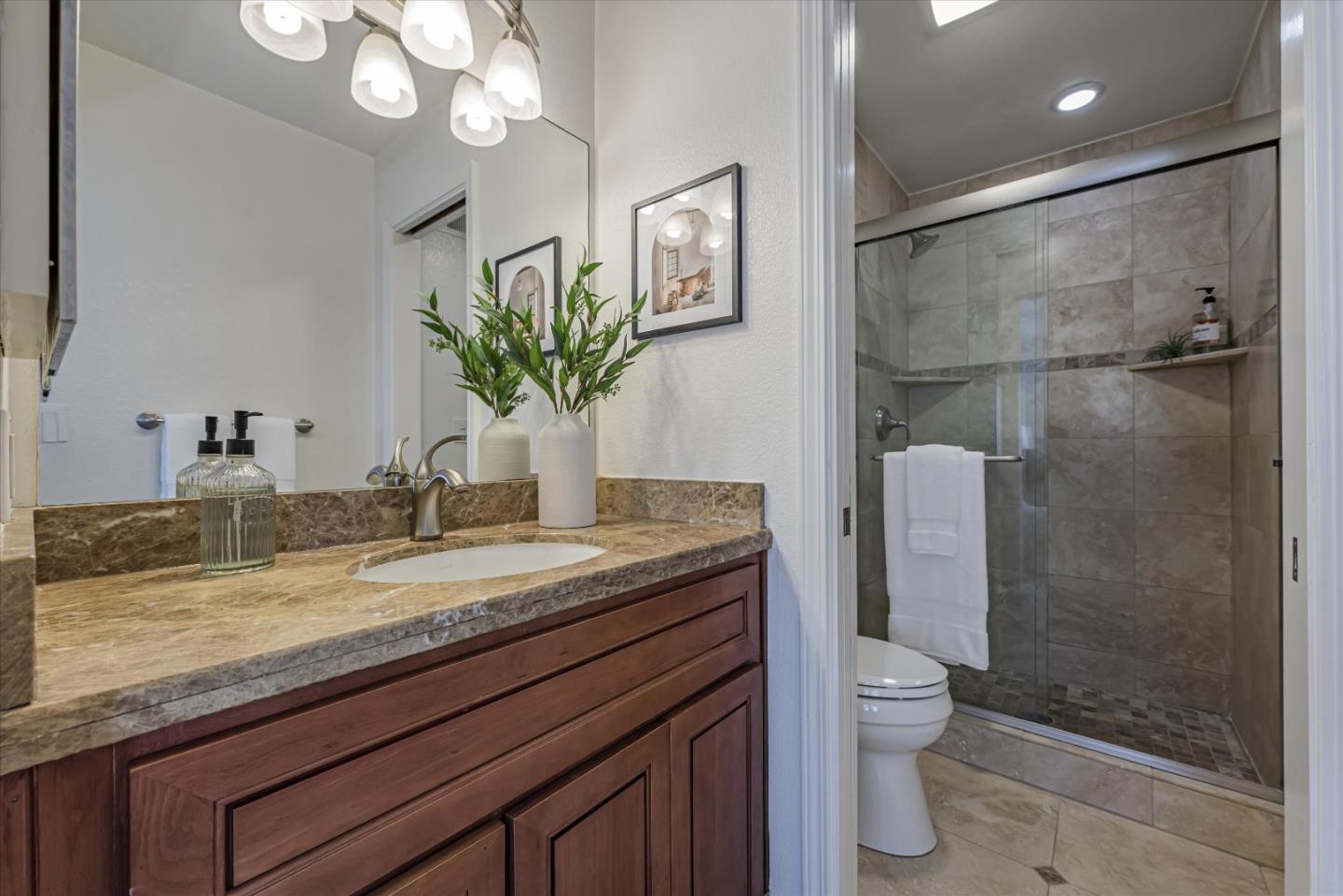 Detail Gallery Image 13 of 24 For 2247 Sun Glory Ln Unit a,  San Jose,  CA 95124 - 2 Beds | 2 Baths