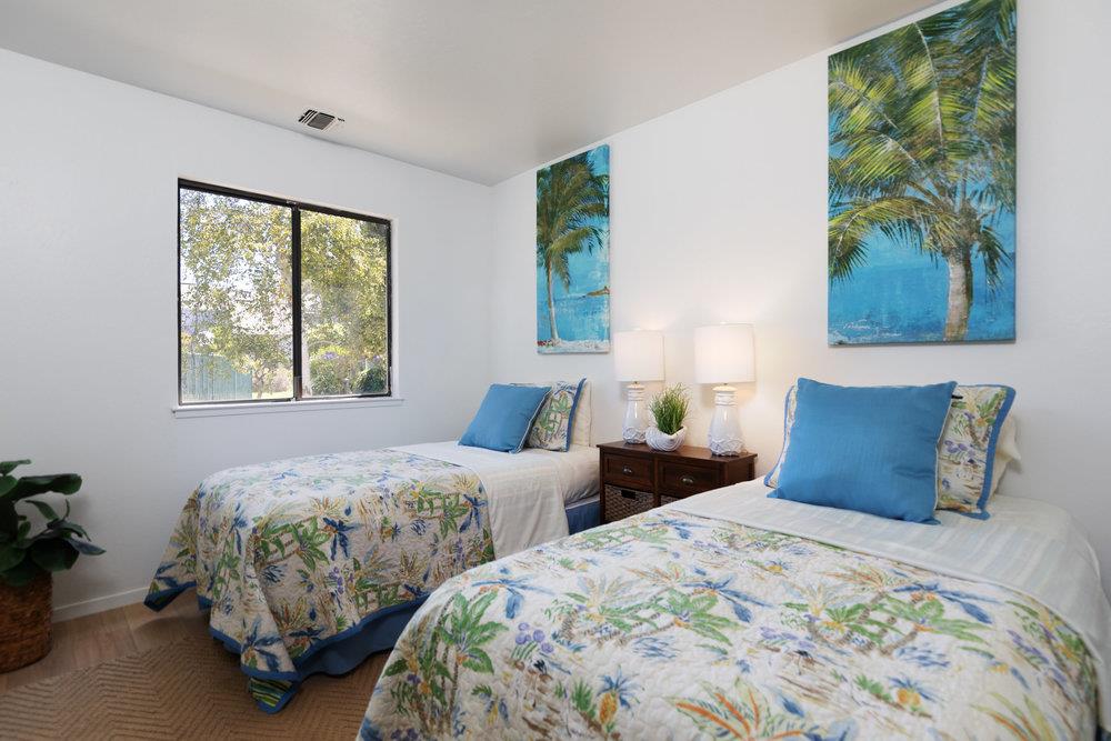 Detail Gallery Image 20 of 35 For 2-1165 E Cliff Dr, Santa Cruz,  CA 95062 - 2 Beds | 1/1 Baths