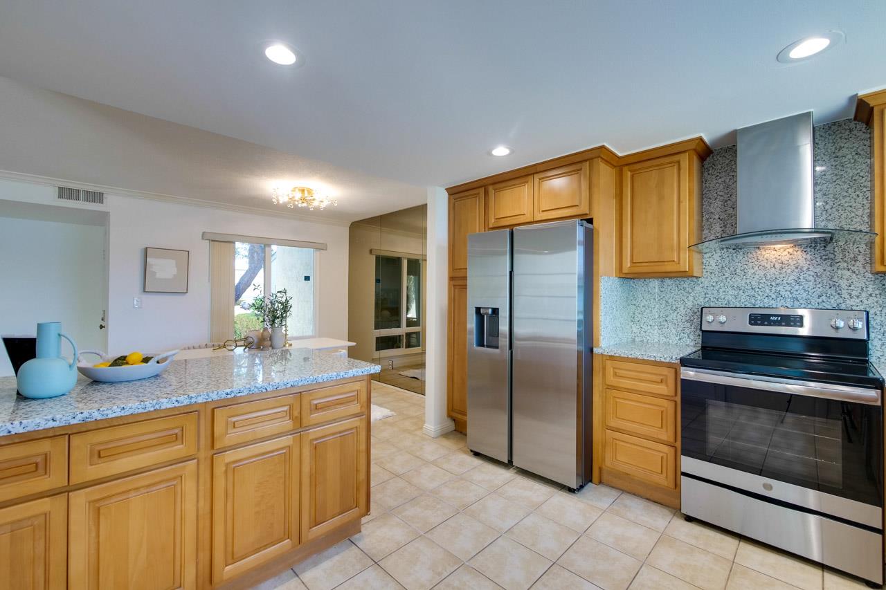 Detail Gallery Image 11 of 35 For 152 Beach Park Blvd, Foster City,  CA 94404 - 2 Beds | 1/1 Baths