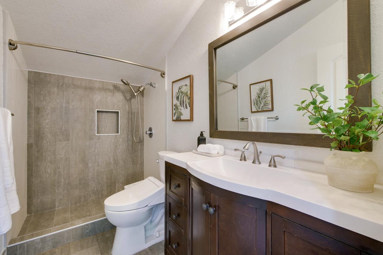 Detail Gallery Image 23 of 35 For 152 Beach Park Blvd, Foster City,  CA 94404 - 2 Beds | 1/1 Baths