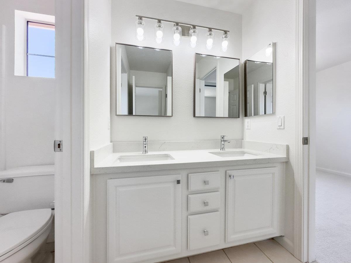 Detail Gallery Image 23 of 53 For 332 Mindanao Dr, Redwood Shores,  CA 94065 - 3 Beds | 2/1 Baths