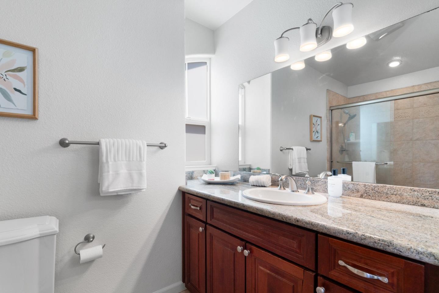 Detail Gallery Image 23 of 33 For 102 Reed Way, Santa Cruz,  CA 95060 - 3 Beds | 2/1 Baths