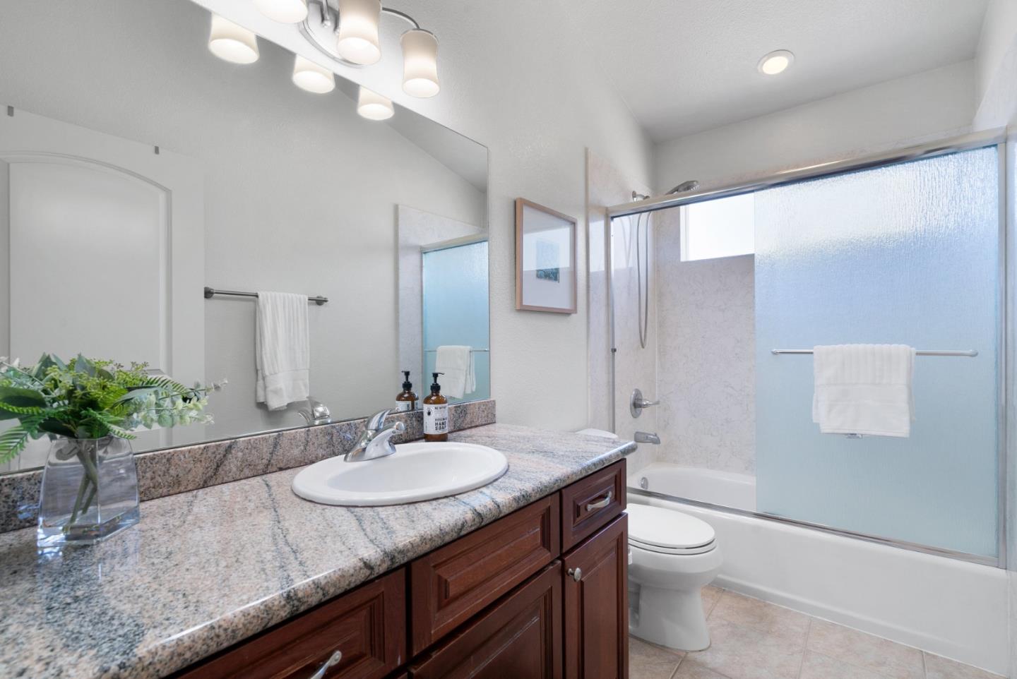 Detail Gallery Image 26 of 33 For 102 Reed Way, Santa Cruz,  CA 95060 - 3 Beds | 2/1 Baths