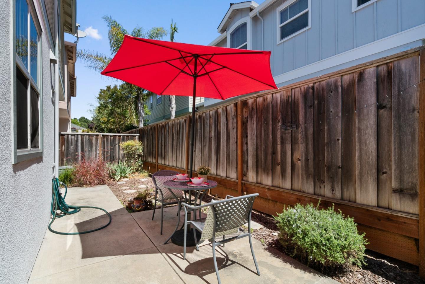 Detail Gallery Image 31 of 33 For 102 Reed Way, Santa Cruz,  CA 95060 - 3 Beds | 2/1 Baths