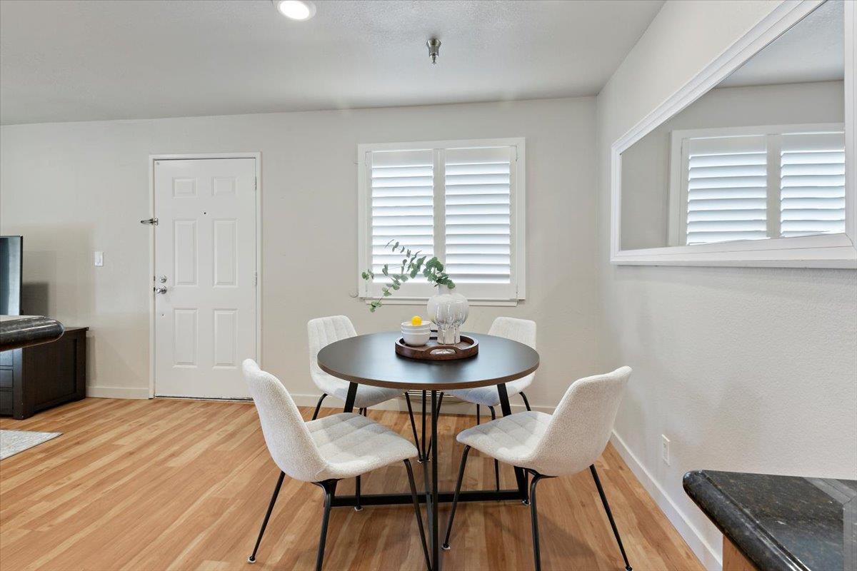 Detail Gallery Image 11 of 30 For 880 E Fremont Ave #412,  Sunnyvale,  CA 94087 - 2 Beds | 1 Baths