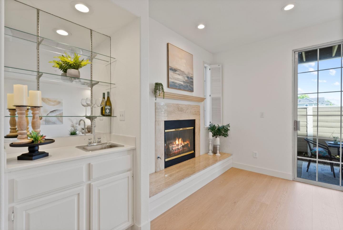 Detail Gallery Image 7 of 48 For 320 Treasure Island Dr, Belmont,  CA 94002 - 3 Beds | 2/1 Baths