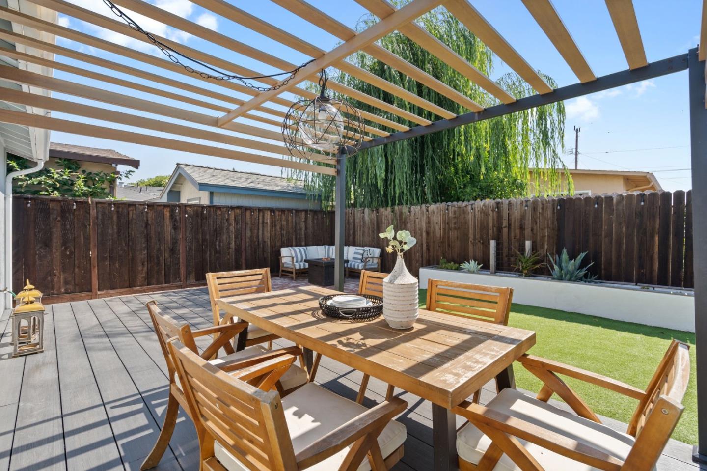 Detail Gallery Image 20 of 23 For 616 Douglas Ave, Redwood City,  CA 94063 - 2 Beds | 2 Baths