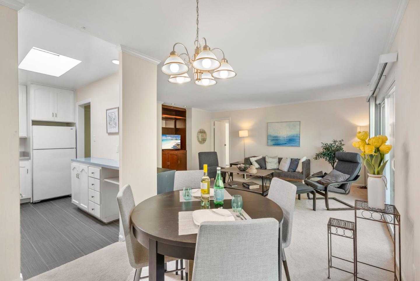 Detail Gallery Image 6 of 23 For 820 N Delaware St #410,  San Mateo,  CA 94401 - 2 Beds | 1 Baths