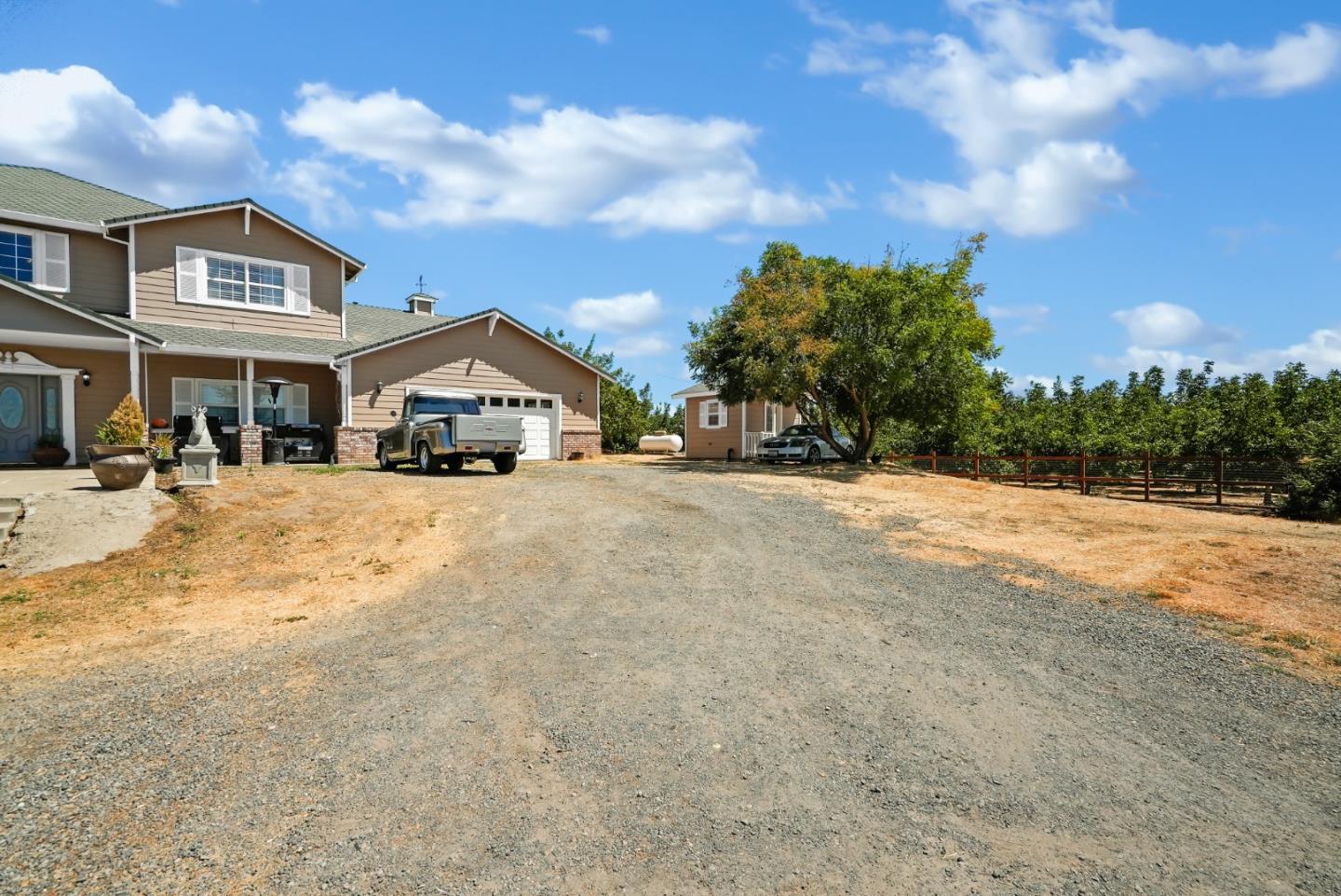 Detail Gallery Image 7 of 105 For 30200 Garden Rd, Manteca,  CA 95337 - 4 Beds | 4/1 Baths