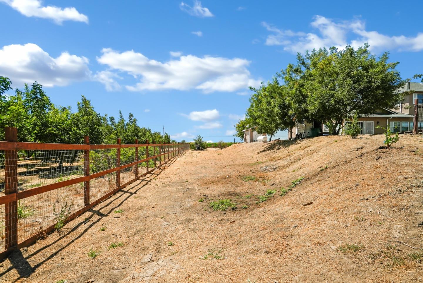 Detail Gallery Image 82 of 105 For 30200 Garden Rd, Manteca,  CA 95337 - 4 Beds | 4/1 Baths