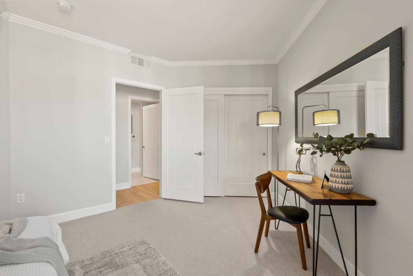 Detail Gallery Image 15 of 37 For 1001 Laurel St #306,  San Carlos,  CA 94070 - 2 Beds | 2 Baths