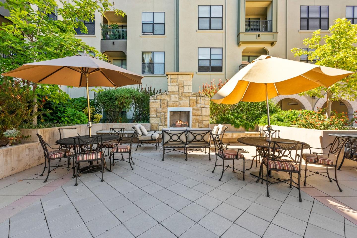 Detail Gallery Image 32 of 37 For 1001 Laurel St #306,  San Carlos,  CA 94070 - 2 Beds | 2 Baths