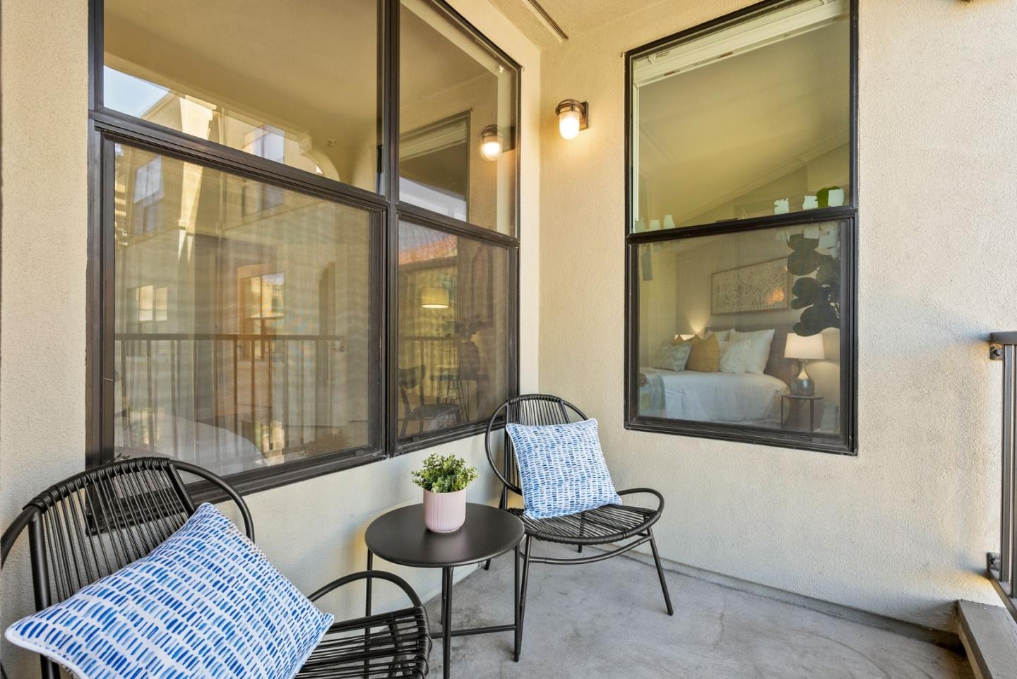 Detail Gallery Image 9 of 37 For 1001 Laurel St #306,  San Carlos,  CA 94070 - 2 Beds | 2 Baths