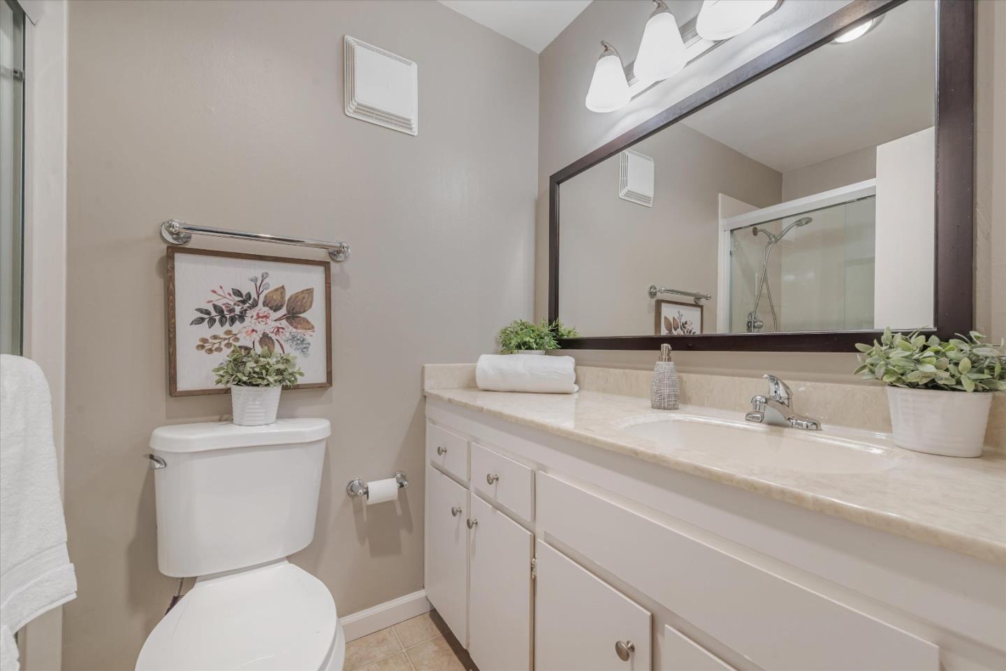 Detail Gallery Image 25 of 41 For 1049 Shell Blvd #5,  Foster City,  CA 94404 - 2 Beds | 2 Baths