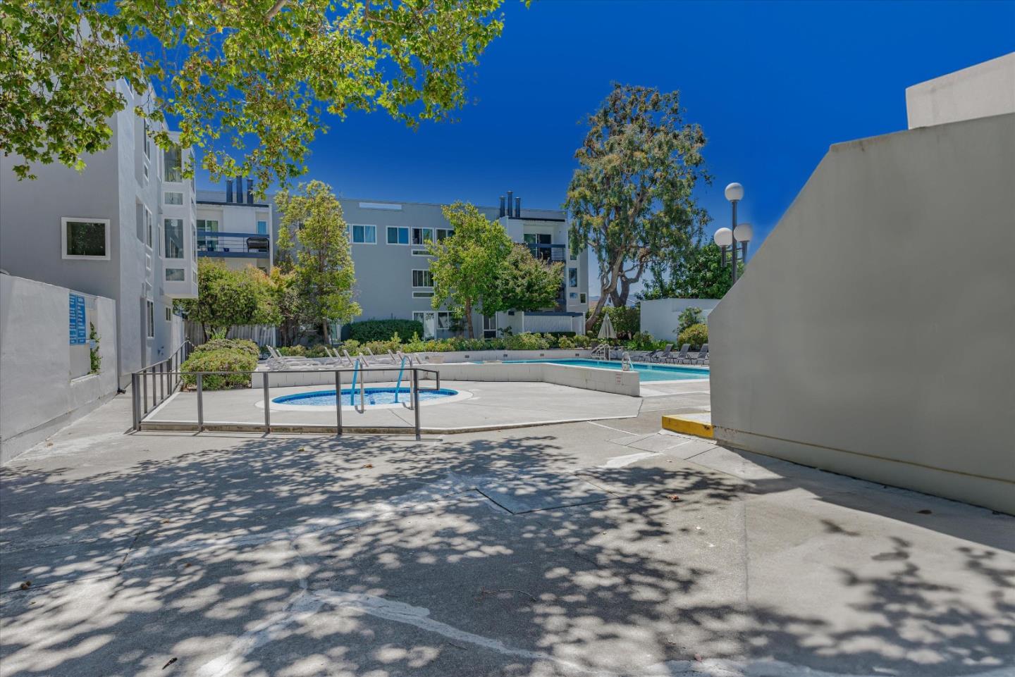 Detail Gallery Image 32 of 41 For 1049 Shell Blvd #5,  Foster City,  CA 94404 - 2 Beds | 2 Baths