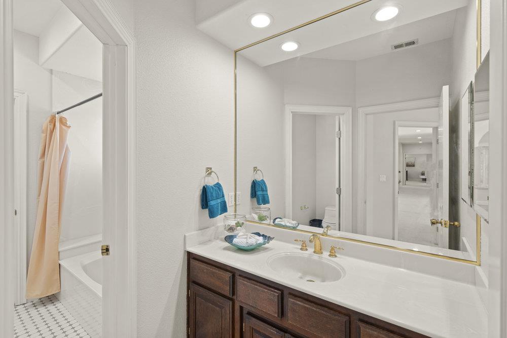 Detail Gallery Image 45 of 78 For 2220 Sunset Pt, Discovery Bay,  CA 94505 - 5 Beds | 5/1 Baths