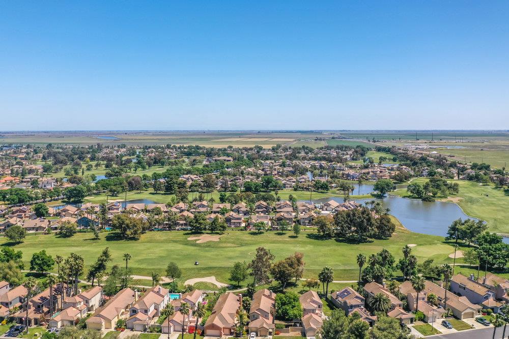 Detail Gallery Image 77 of 78 For 2220 Sunset Pt, Discovery Bay,  CA 94505 - 5 Beds | 5/1 Baths