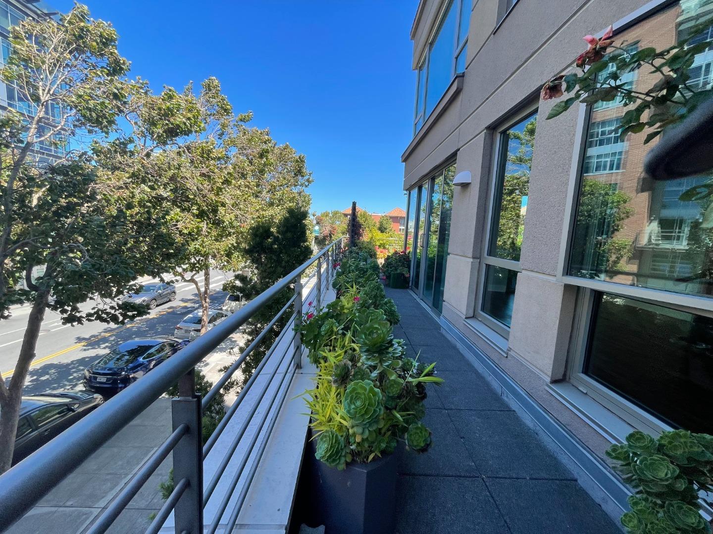 219 Brannan Street # 2F, San Francisco, California 94107, 2 Bedrooms Bedrooms, ,2 BathroomsBathrooms,Residential,For Sale,219 Brannan Street # 2F,ML81977128