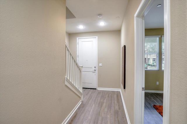 Detail Gallery Image 4 of 25 For 17550 Pickwick Ln, Morgan Hill,  CA 95037 - 4 Beds | 3/1 Baths