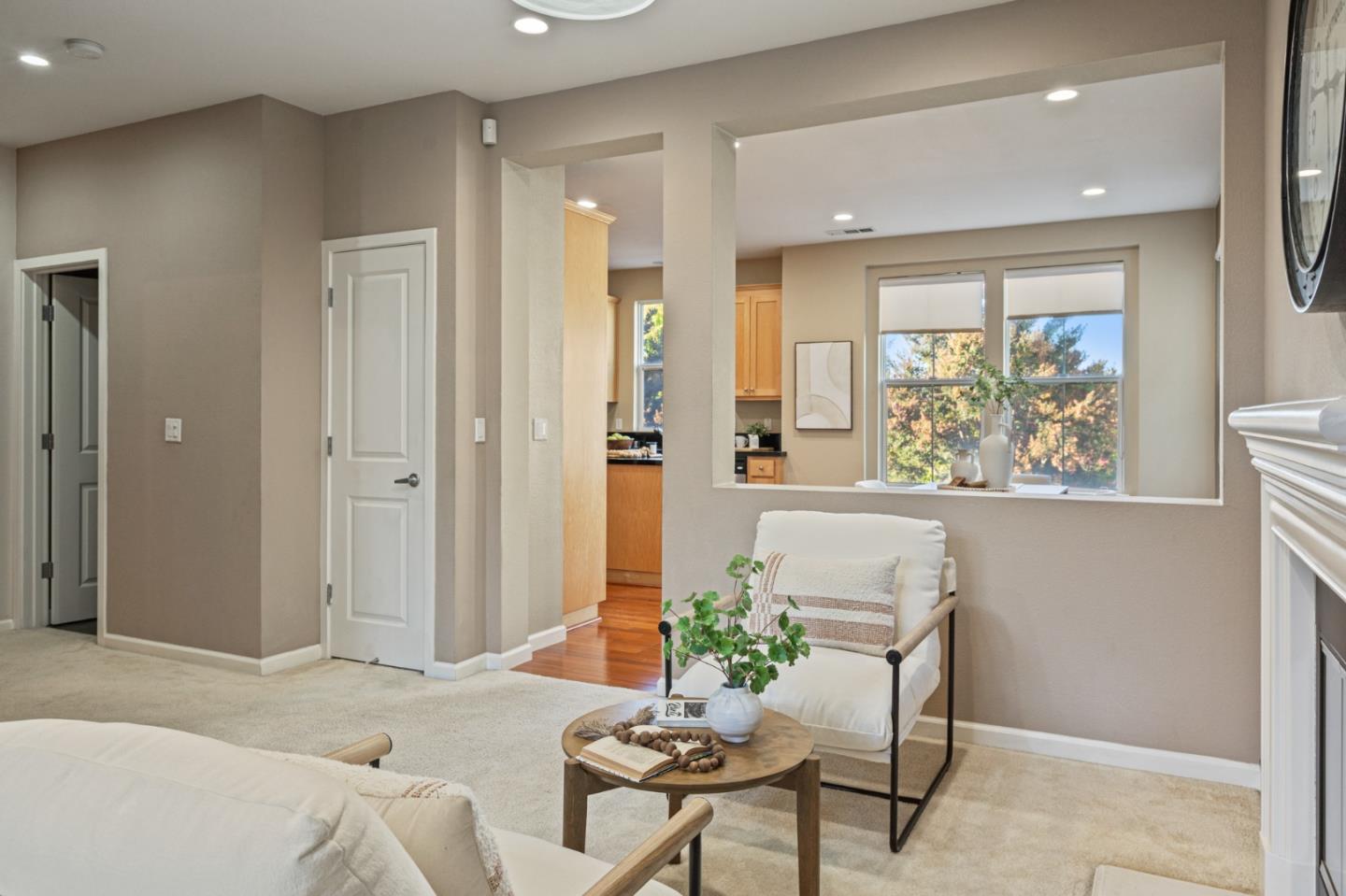 Detail Gallery Image 12 of 38 For 190 Wiley Ter, Mountain View,  CA 94043 - 3 Beds | 3/1 Baths