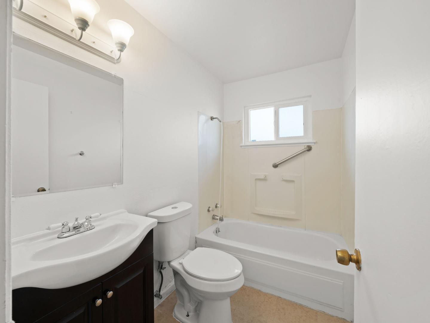 256 Olympia Drive, Pittsburg, California 94565, 3 Bedrooms Bedrooms, ,2 BathroomsBathrooms,Residential,For Sale,256 Olympia Drive,ML81977205