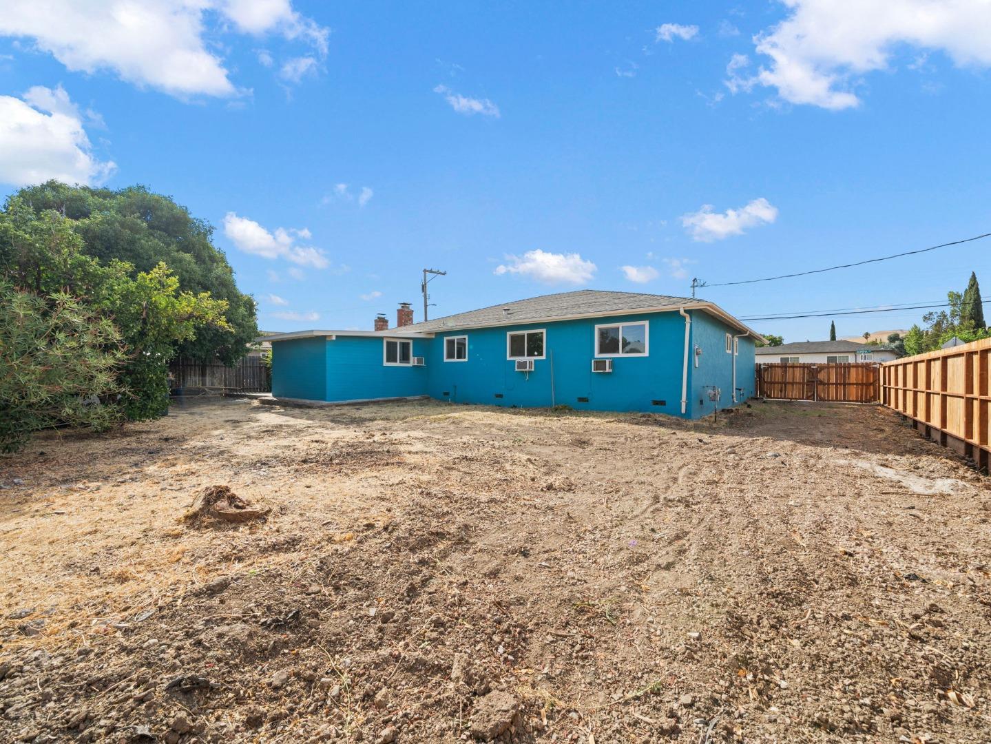 256 Olympia Drive, Pittsburg, California 94565, 3 Bedrooms Bedrooms, ,2 BathroomsBathrooms,Residential,For Sale,256 Olympia Drive,ML81977205