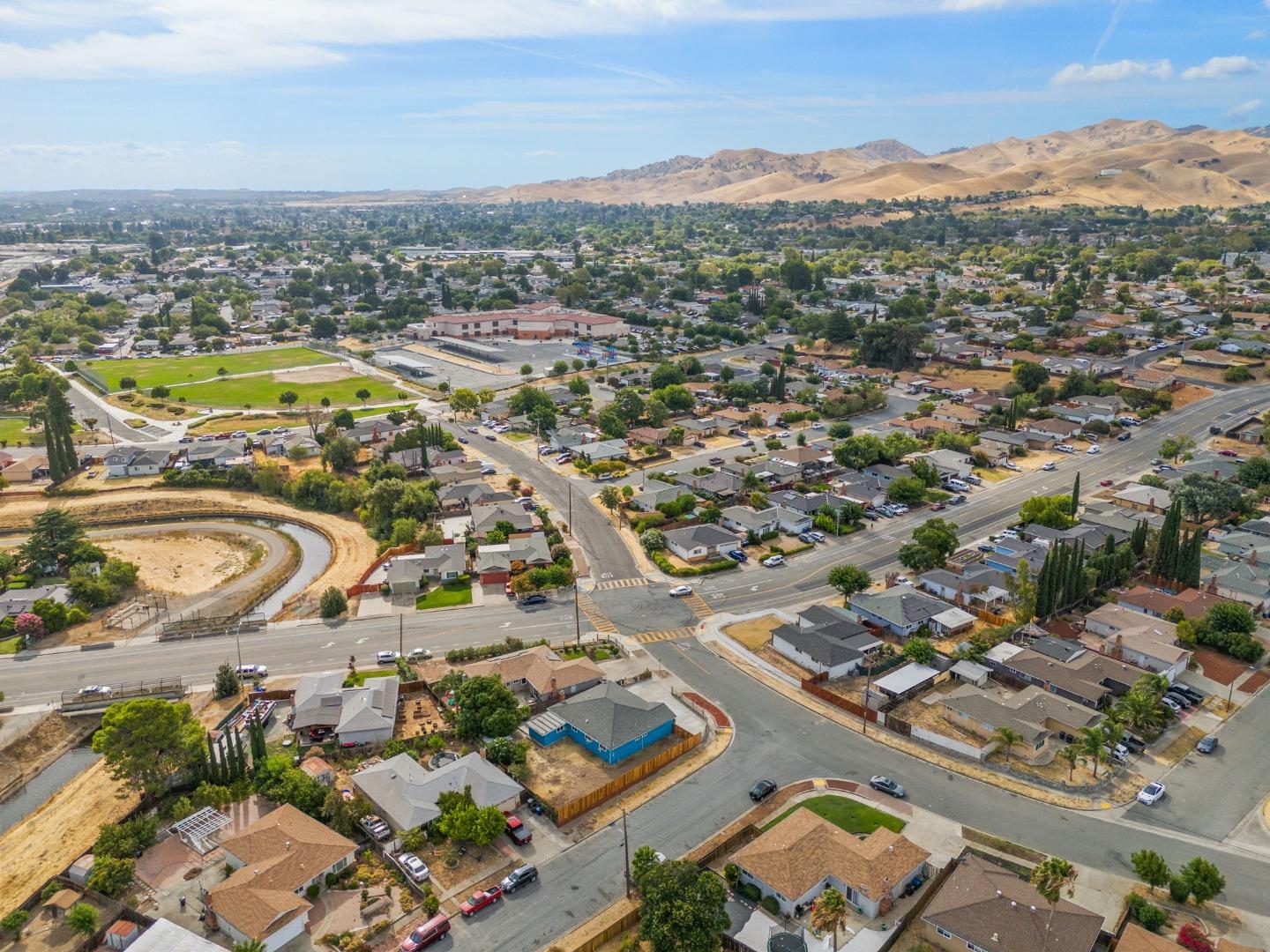 256 Olympia Drive, Pittsburg, California 94565, 3 Bedrooms Bedrooms, ,2 BathroomsBathrooms,Residential,For Sale,256 Olympia Drive,ML81977205