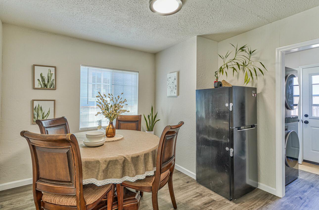 Detail Gallery Image 11 of 33 For 1705 Laguna St, Seaside,  CA 93955 - 3 Beds | 2 Baths