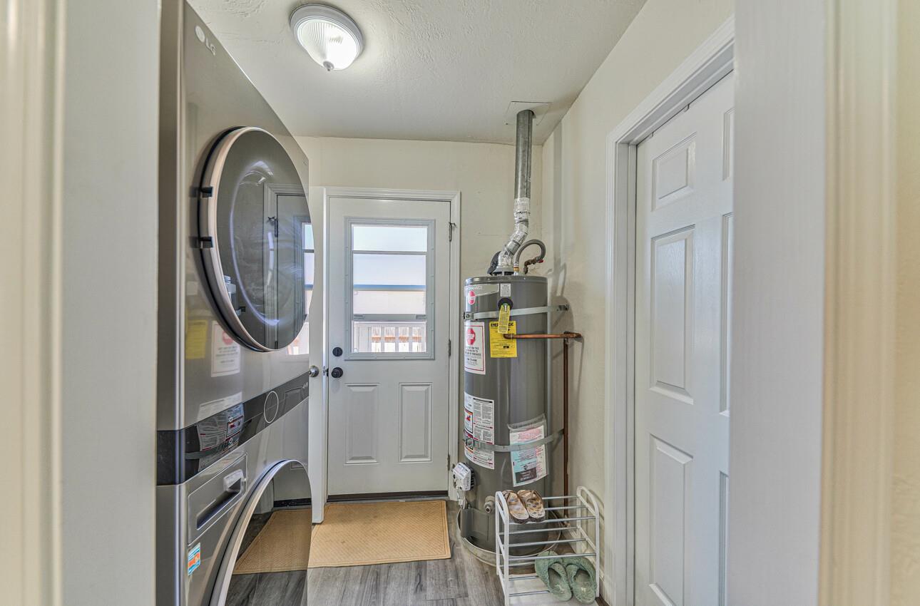 Detail Gallery Image 18 of 33 For 1705 Laguna St, Seaside,  CA 93955 - 3 Beds | 2 Baths